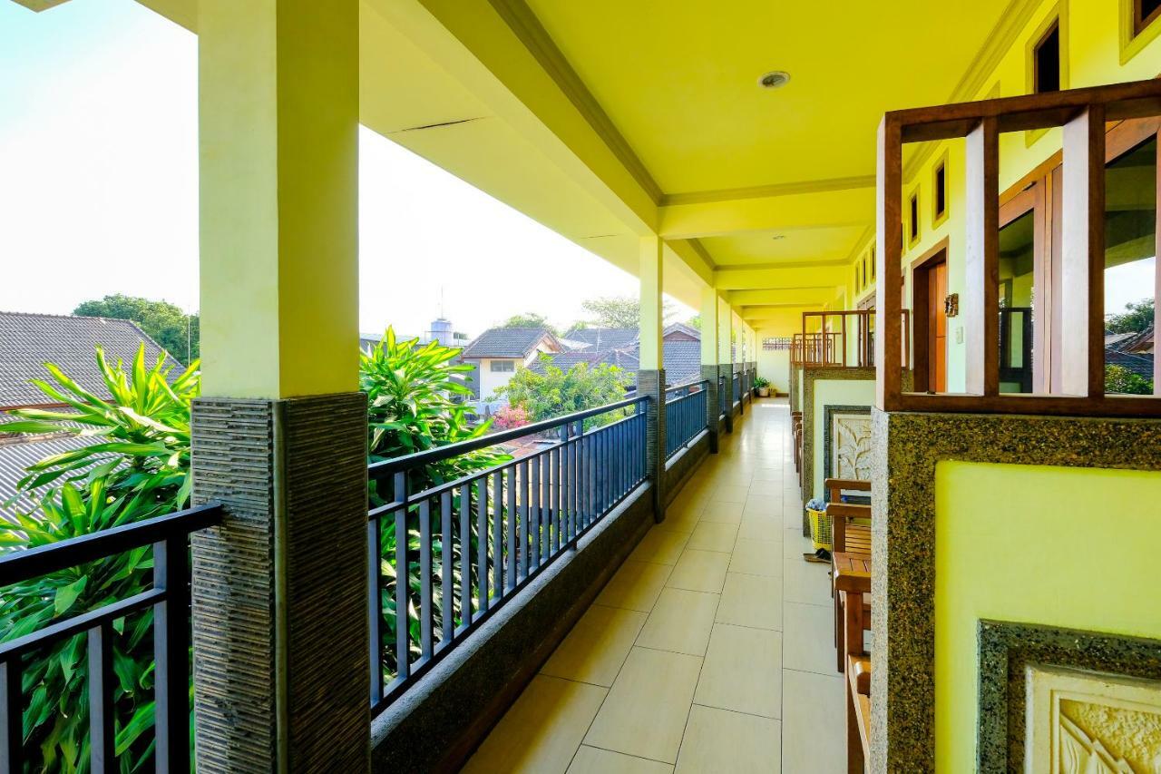 Oyo 1787 Sekardiyu Guesthouse Mataram Ngoại thất bức ảnh