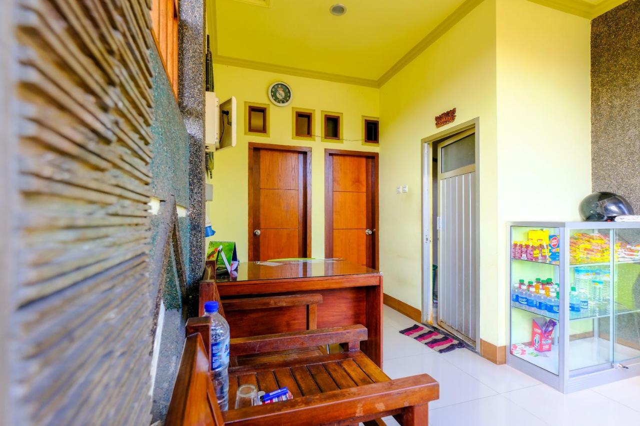 Oyo 1787 Sekardiyu Guesthouse Mataram Ngoại thất bức ảnh