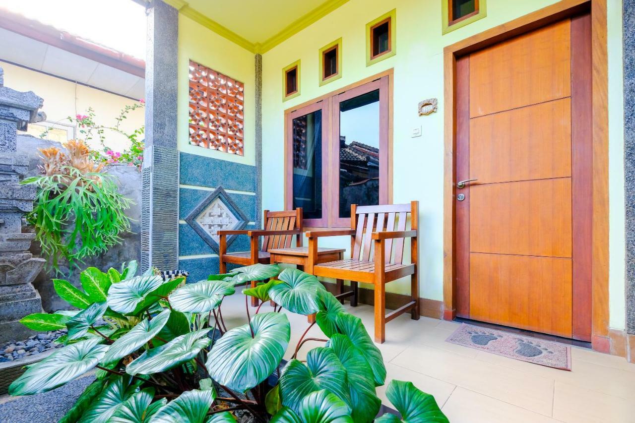 Oyo 1787 Sekardiyu Guesthouse Mataram Ngoại thất bức ảnh