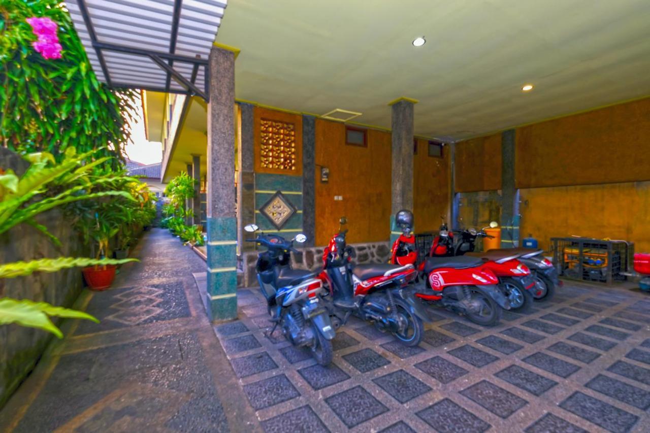 Oyo 1787 Sekardiyu Guesthouse Mataram Ngoại thất bức ảnh